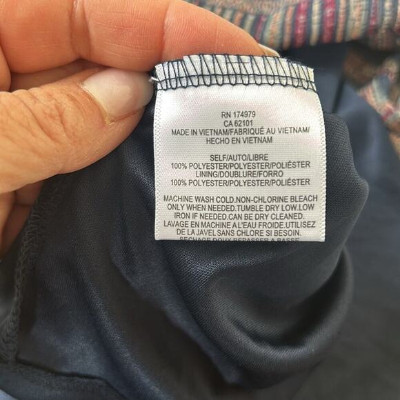 BCBG Max Aria Boho Geometric dress Size M - Picture 7 of 8